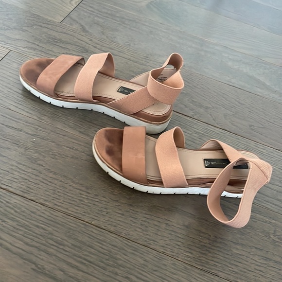 STEVE MADDEN PINK BLUSH NUDE STRETCHY SUMMER ESPADRILLE SANDAL SIZE 7.5 - Picture 4 of 6